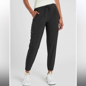 Athleta Black Go Far Travel Venture Jogger Pants 566665